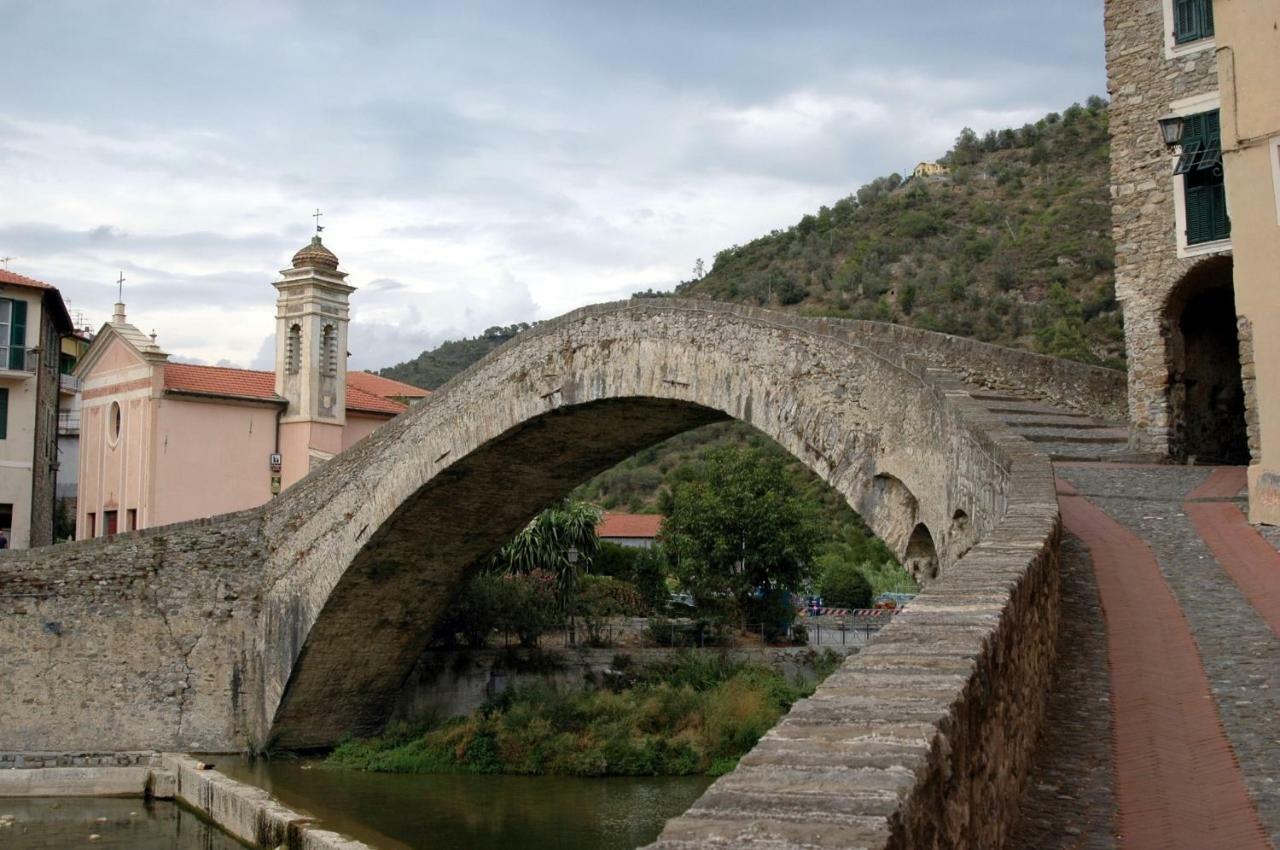 Appartamento Le Violette Dolceacqua Esterno foto