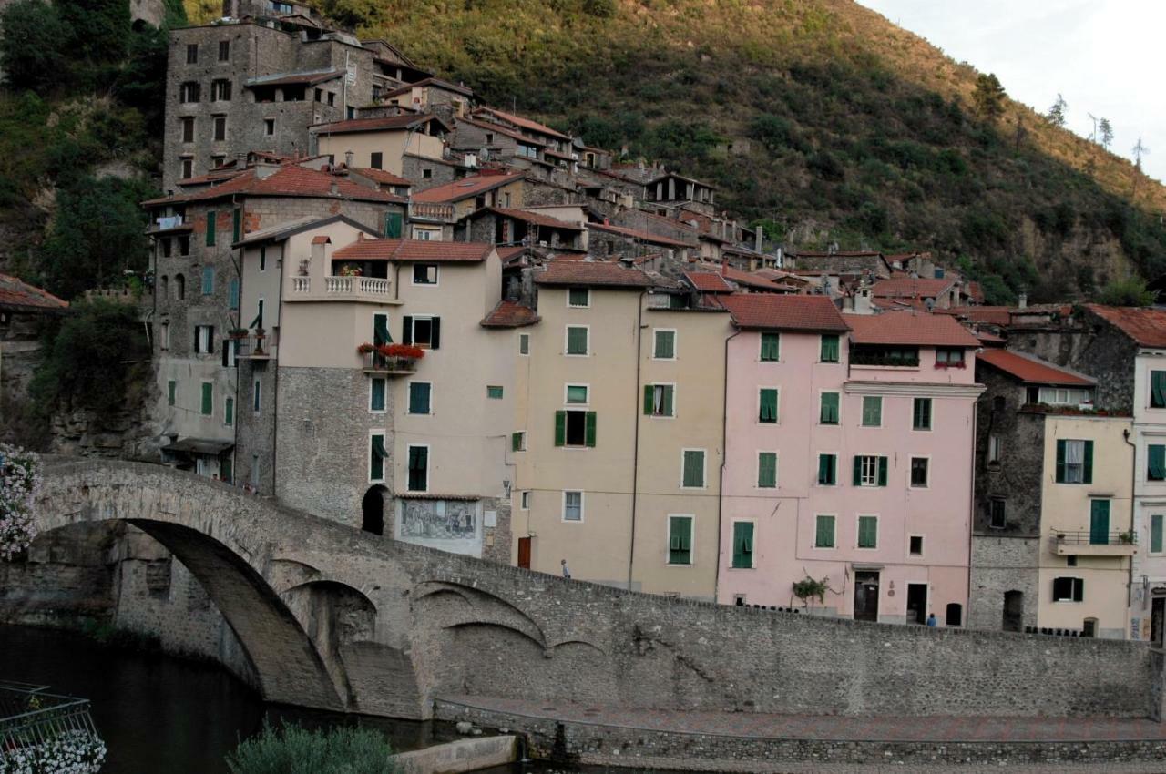 Appartamento Le Violette Dolceacqua Esterno foto