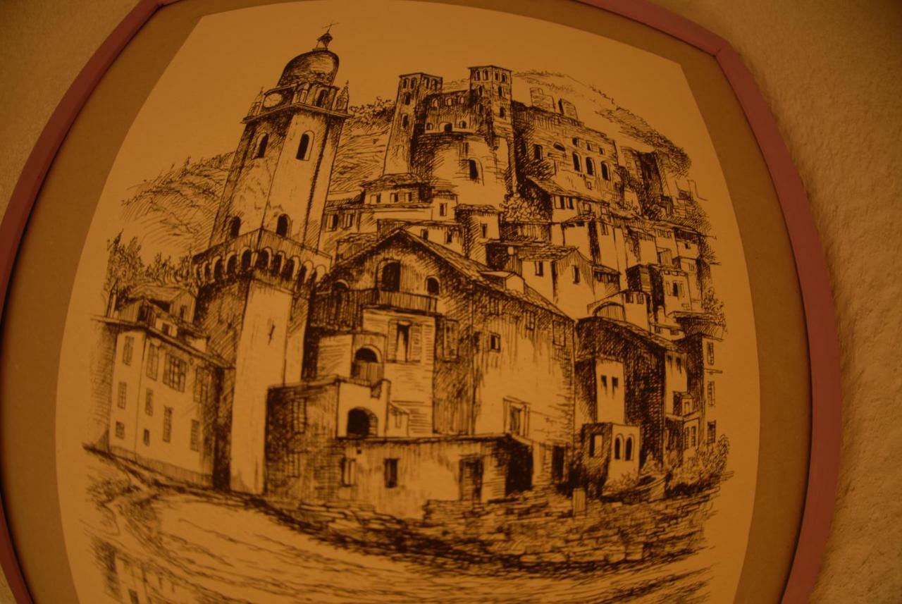 Appartamento Le Violette Dolceacqua Esterno foto